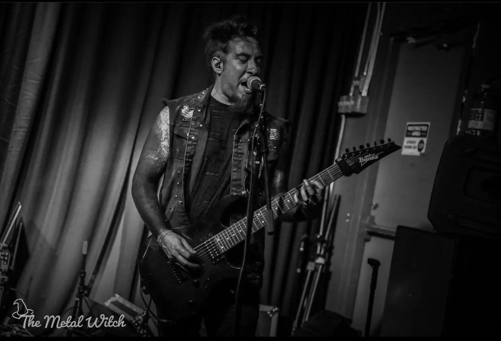 Kiltro Attack live show